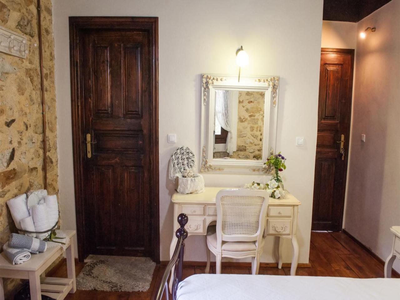 To Archontiko Guesthouse Villa 斯塔夫鲁波利 外观 照片