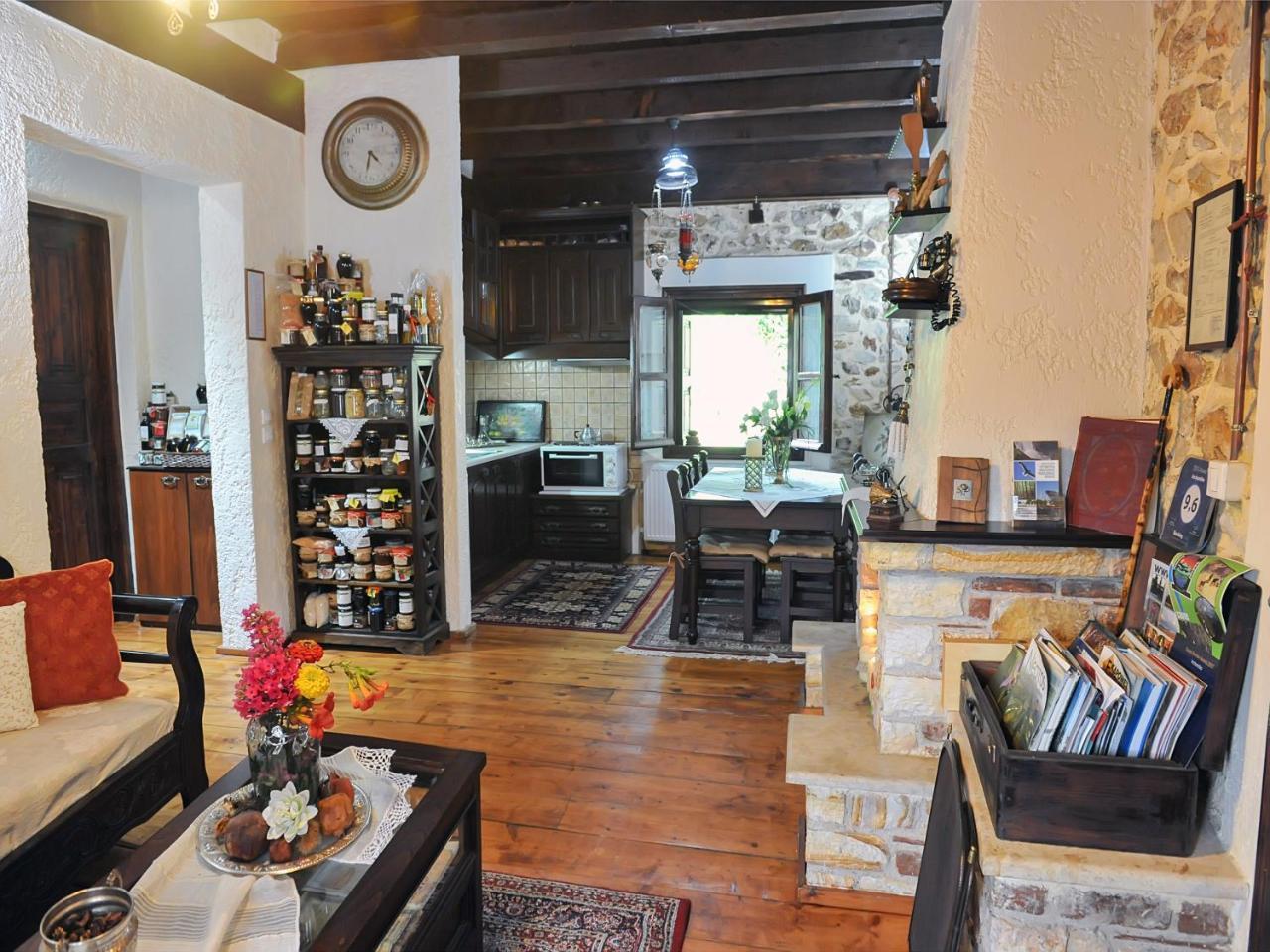 To Archontiko Guesthouse Villa 斯塔夫鲁波利 外观 照片