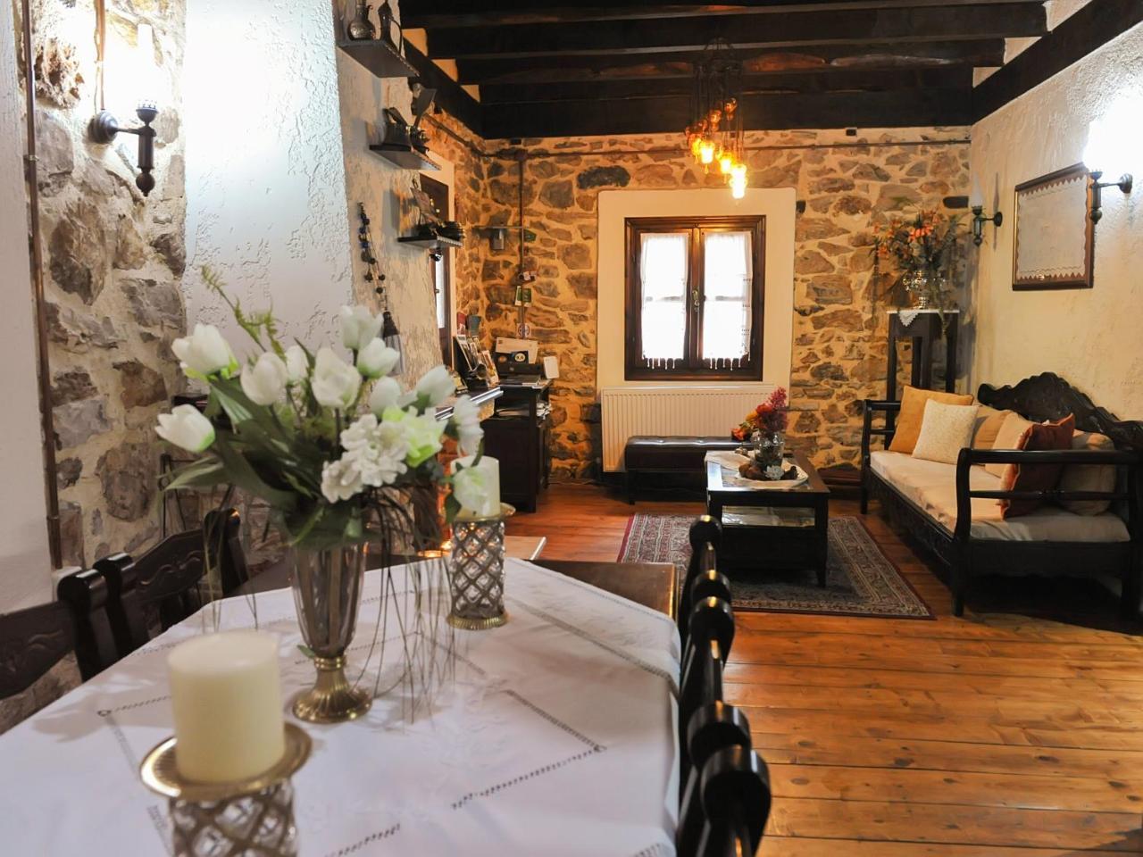 To Archontiko Guesthouse Villa 斯塔夫鲁波利 外观 照片